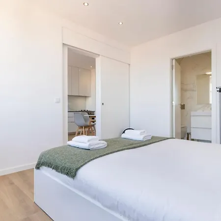 112 Apartment *